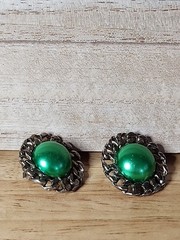 Vtg Green Clip On Earrings Silver Toned Unmarked Oval Fashion Jewlery