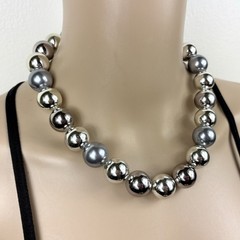Vintage Shiny Gray and Silver Color Bead Necklace Chunky