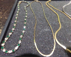 VINTAGE CHAIN NECKLACE LOT OF 4 LOT A