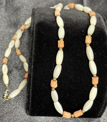 Vintage Mother Of Pearl Angel Coral Carved Tulip Necklace Barrel Clasp 28 in