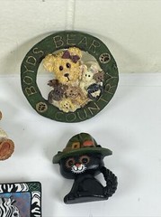 Lot of Brooches/Pins Resin Metal Vintage Assorted Shapes & Colors Bears Cat Zebr