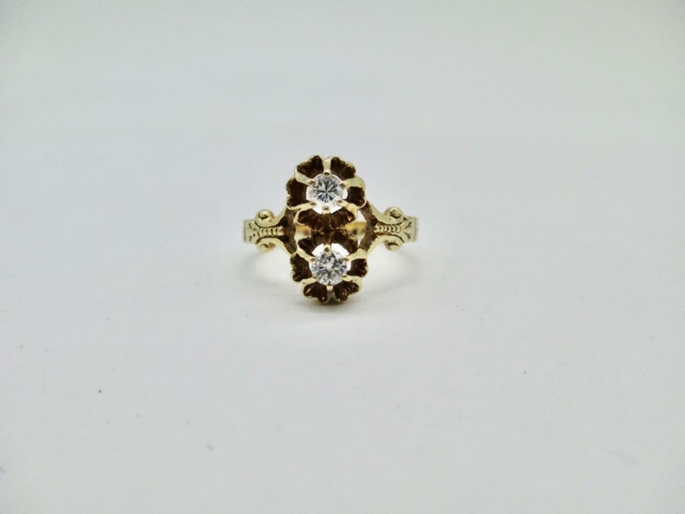 VICTORIAN BUTTERCUP 14 KT YELLOW DIAMOND RING 0.24 CTW SIZE 7.25