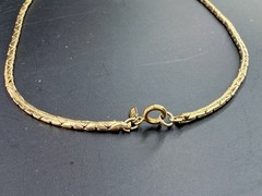 Vtg Monet Necklace V Shape Chevron Pendant Round Cobra Link Chain Gold Tone
