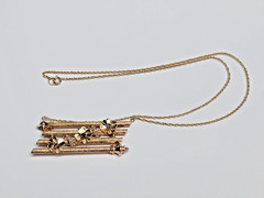 UNIQUE & Pretty 14k Textured & Floral 4 Bar Simulated Gem Pendant 17.5″ Necklace