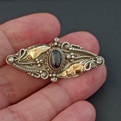 Vintage Silver 22K Gold Brooch Black Stone Floral Romantic Art Nouveau Revival