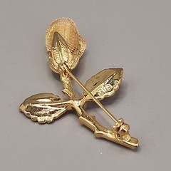 Vintage AAi Rose Brooch Gold Tone Mesh Bud 2 1/8″
