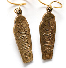 Vintage Gold Tone Egyptian Sarcophagus Dangle Earrings 3 1/8″ L