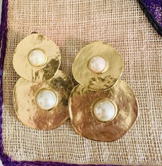 Vintage 1980’s Bold Gold And Faux Pearl Disk Clip Earrings Les Bernard Style