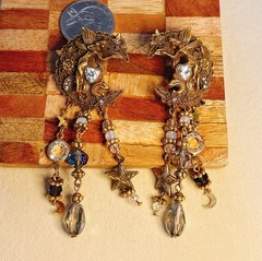 Vintage Boho Gold Tone Rhinestone Dangle Earrings Pierced for party vacation