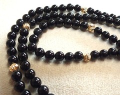 Gorgeous Vintage 14K Yellow Gold Black Onyx Necklace 30″ Excellent!