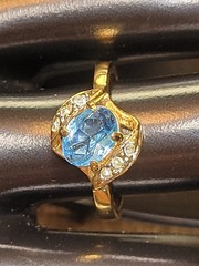 Women’s Mixed Lot 3 Gold Tone Metal & Stone Rings w/ Pearl Accents-Costume