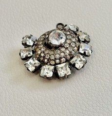1930s EISENBERG STERLING SILVER SQUARE RHINESTONE SWIRL SHELL FUR CLIP BROOCH