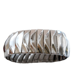 Vintage Crown Trifari Expansion Bracelet Polished Silver Tone Sleek Mod Cuff