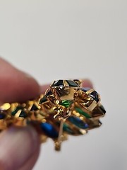 VTG Juliana Brooch & Clip on Earrings Green Blue Rhinestones Goldtone