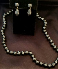 MARVELLA Vtg Earring & Necklace Set, Dk Gray Pearls, 20″ Necklace, Drop Earrings