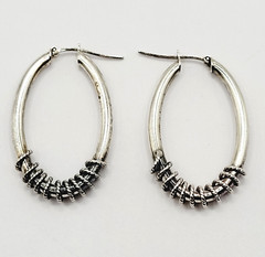Oval Hoop with Rope Wire Twist Bottom Silver Tone Italy Vintage Earrings