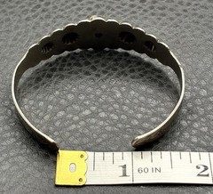 Vintage Southwestern Style Mother of Pearl Shell Cuff Bracelet Silver Tone 6.5”