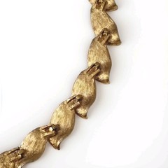 Vintage Ladies Designer Marvella Brushed Gold Tone Leaf & Tassel Necklace 16″
