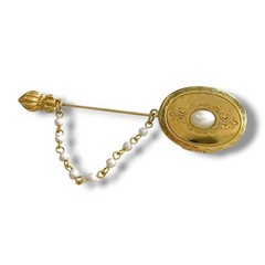 STUNNING VINTAGE ESTATE PEARL GOLD TONE LOCKET 3 1/8″ STICK PIN