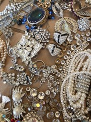Massive Vintage Jewelry Lot 100’s of Signed Pcs / OVER 500 PCS + Misc 1G bag…