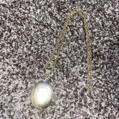 Vintage Gold Tone Double Heart Oval Hook On Locket Pendant ~20” Chain