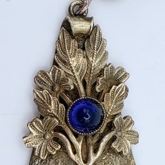 Antique Czech Glass Pendant Necklace Art Nouveau Floral Ivy Cabochon