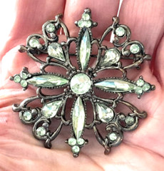 Vintage Beautiful Jet Black Metal Bright Green Marquis Rhinestone 2″ Brooch Pin