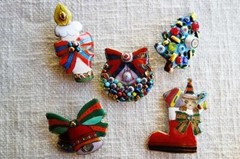 Christmas Wreath – Japanese cloisonné enamel Mini Brooch Made-to-order NEW