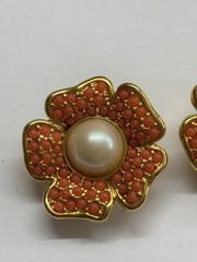 Vintage JOAN RIVERS Signed Pearl Cabochon Clip Earrings High End Costume Jewelry