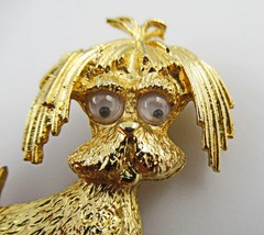 Crazy Eyes Shaggy Dog Textured Gold Tone Figural Brooch Signed