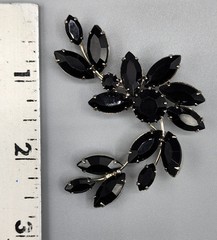 Vintage Jet Black Rhinestone Brooch Leaf Floral Prong Set Silver Tone 2.5″