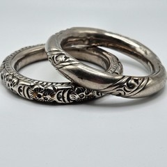 VINTAGE Silver Plated Engraved Chinese Export Rattle Wedding Bangle Bracelet Set
