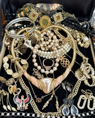 Vintage Estate Costume Jewelry Lot! MONET, NAPIER and more!