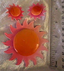 Vintage Flower Power Brooch and Earrings 3″