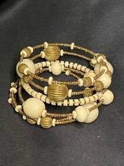 VINTAGE 1950’s Midcentury Beaded Memory Wire Wrap Bracelets Off White & Gold