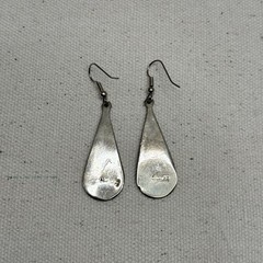 Alpaca Mexico Earrings – Teardrop Dangle with Shell Inlay and Black Enamel