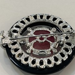Vtg Gem Craft Art Deco Black Onyx Raspberry Glass Carved Rhinestone Pin