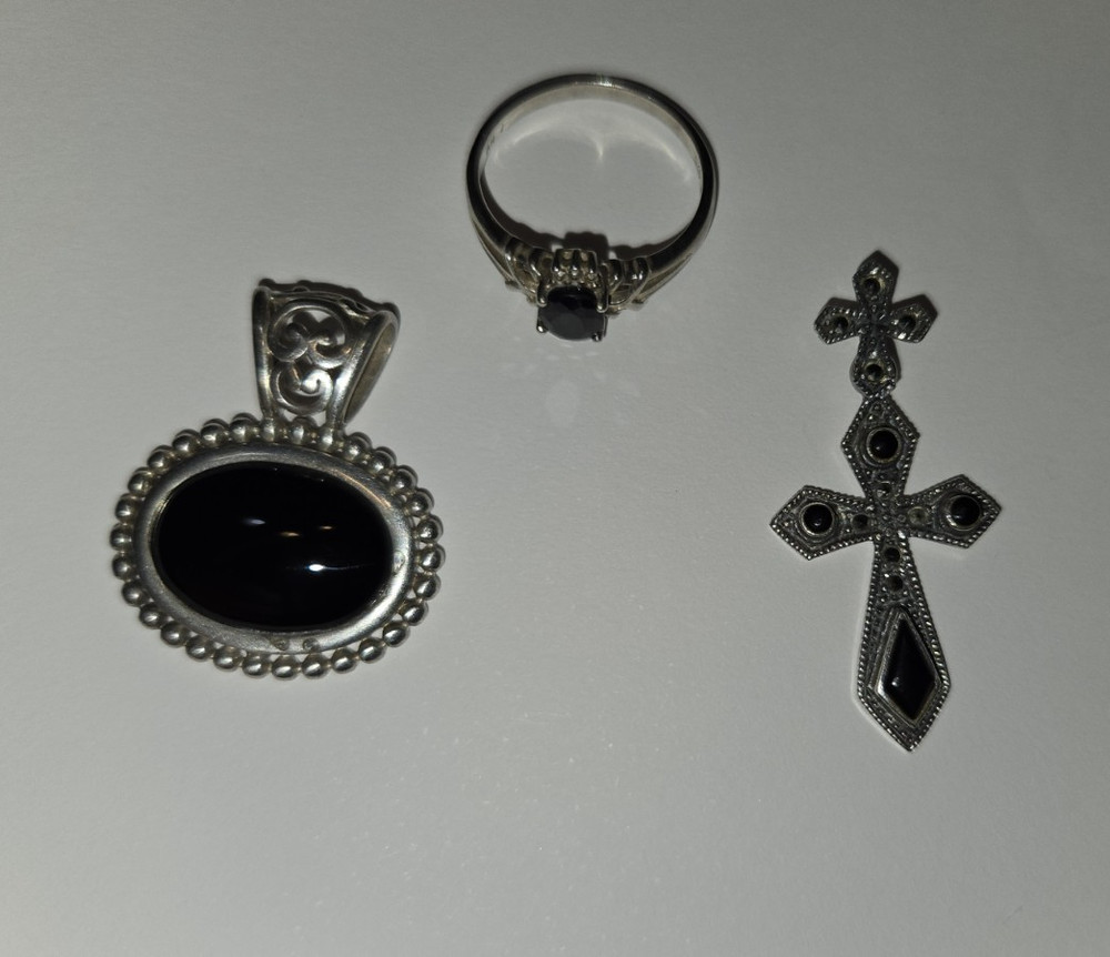 3pc Mixed Jewelry Lot 925 Silver Ring w/ Onyx & Cross, Oval Onyx Pendants