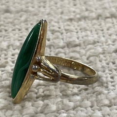 Vintage Gold Toned Sarah Coventry Marquise-Shaped Green Stone Adjustable Ring