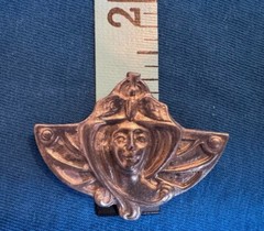Vintage pewter art nouveau pin/pendent 1 3/4 inch