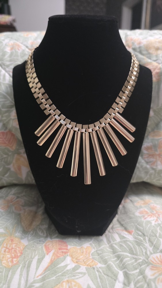 VINTAGE PARK LANE CLEOPATRA BOOK CHAIN GOLD TONE METAL GRADUATING SHINY NECKLACE