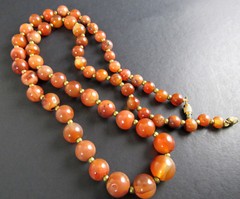 VINTAGE 26″ NECKLACE CRADUATED STONE BEADS SINGLE STRAND (D9)