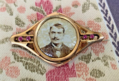 Victorian Jewellery SILB.DOUBLE Mourning Photo Pin Brooch Memento Mori c.1900