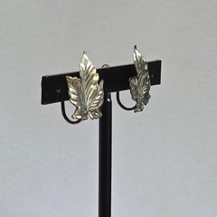Vtg Sterling Silver Floral Earrings 3.25g Fine Jewelry Leaf Screw-Backs