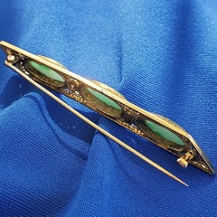 Original EARTH MINED JADE Antique Art Deco Brooch Vintage SOLID 14K GOLD Bar Pin
