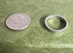 Vintage 925 Sterling Silver Ribbed Slightly Flexible Band Ring Modernist 8.25