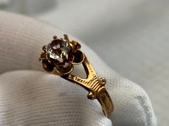 Vtg 14K Yellow Gold Ring 1.7g Fine Jewelry Size 7 Band Clear Round Stone *READ*