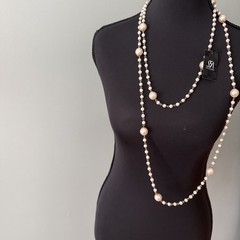 Saks Fifth Avenue 65 Inch VINTAGE Large Pearl Necklace Gold Tone C Photo $69.00
