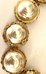 YSL Yves Saint Laurent FAUX BAROQUE PEARL MEDALLION LINKS VTG NECKLACE ~ AS IS