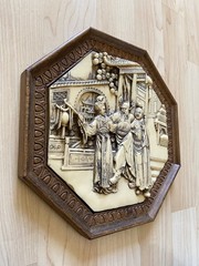 7 antique-style pendants